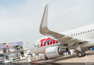 A320_LATAM_Sharklets_on_static_1[1]