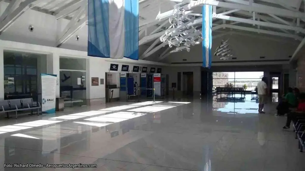 Hall central del aeropuerto de San Luis (Foto: Richard Olmedo)