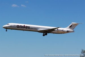 MD-83 LV-AYD de Andes en el aeropuerto de Córdoba, charteado por la organización del Dakar 2015, el 04/01/2015.