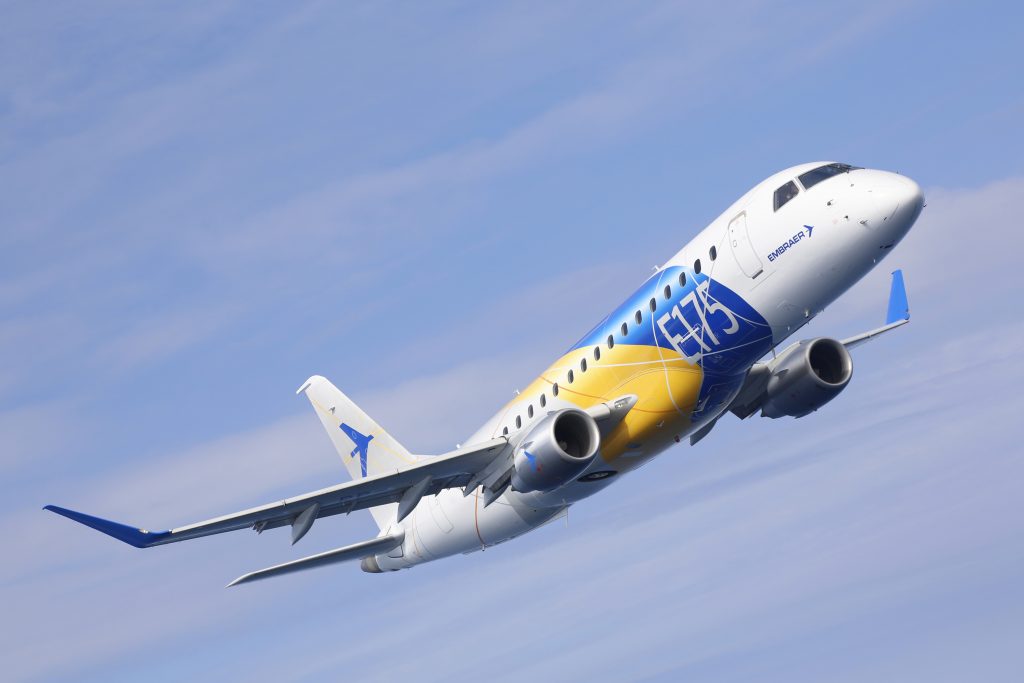 Embraer E175