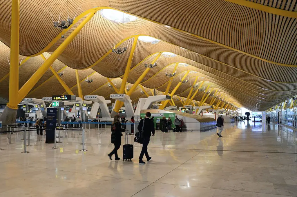 Aena Aeropuerto Adolfo Suárez Madrid-Barajas Terminal 4