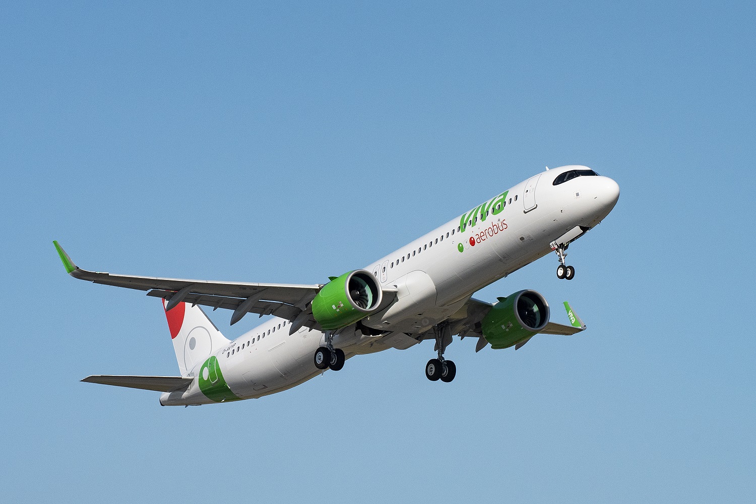 la-rueda-sigue-girando-vivaaerobus-recibi-su-primer-airbus-a321neo-aviacionline