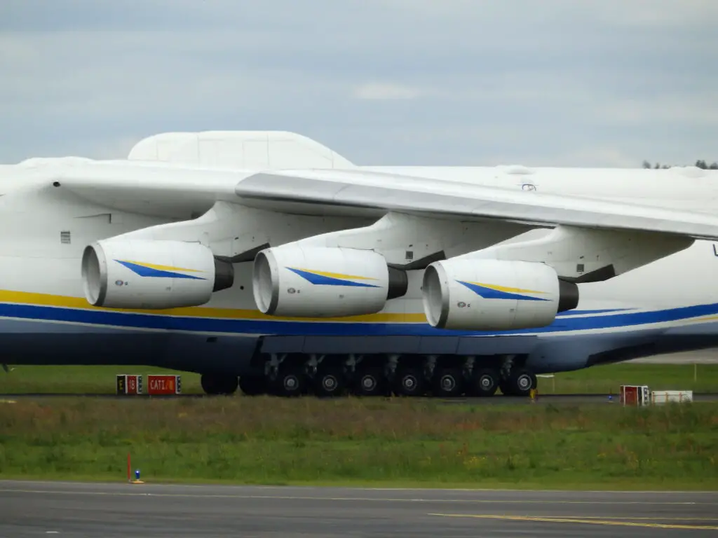 an-225