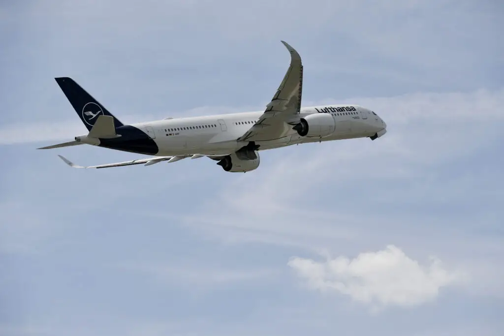 Lufthansa Airbus A350-900