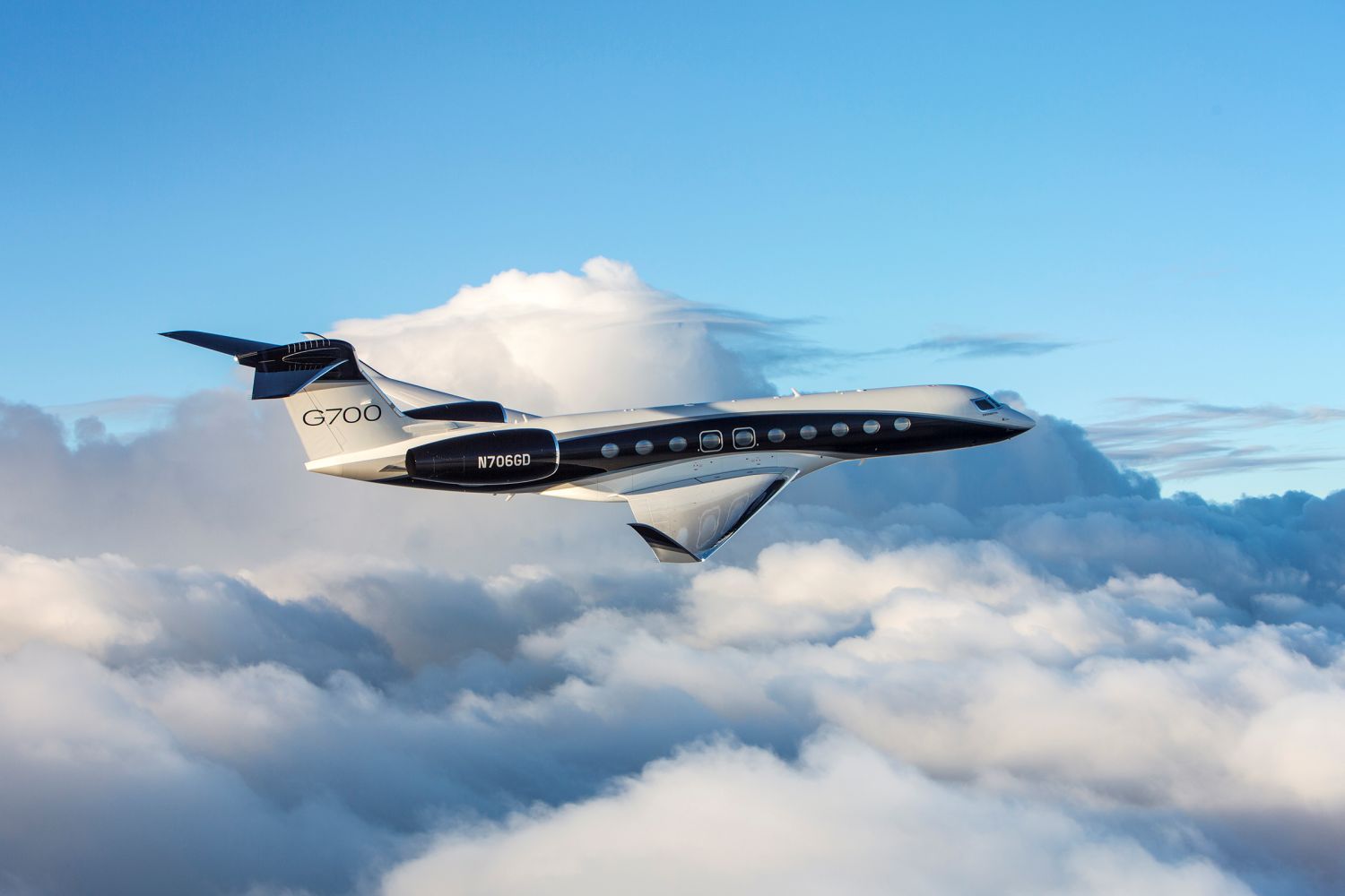 Gulfstream G700. Gulfstream Aero.