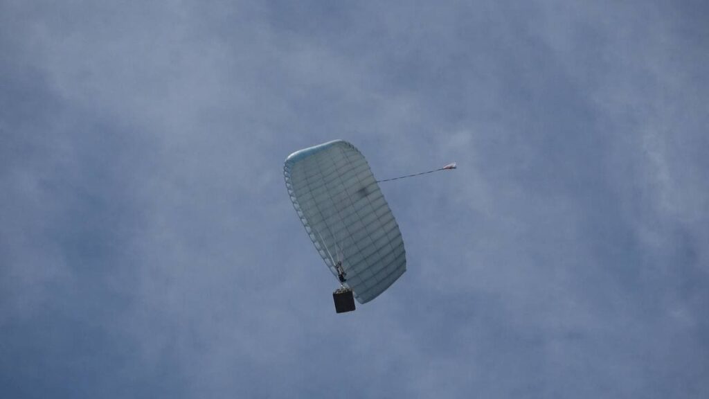 Smart cargo parachute Rostec