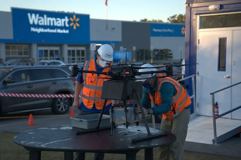 Walmart y DroneUp inician la entrega por aire