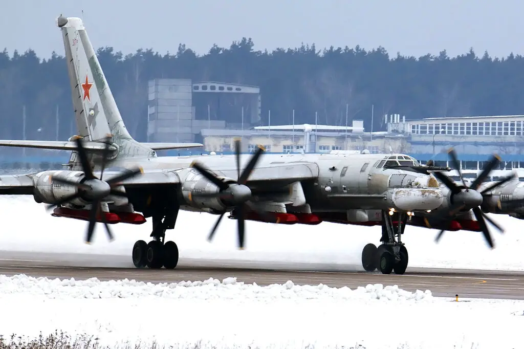 Tu-95 Kh-101 misiles missiles Rusia ataque