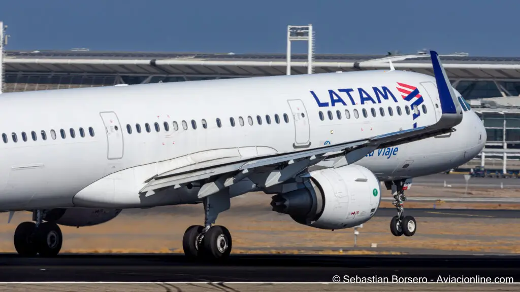 CC-BEP LATAM Airbus A321-211