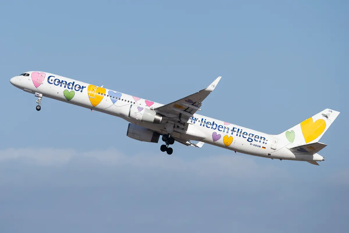 Condor Flugdienst - Boeing 757-300 - D-ABON "Wir lieben Fliegen" - Aeroporto de Fuerteventura (FUE), España - Fuerteventura Airport (FUE), Spain