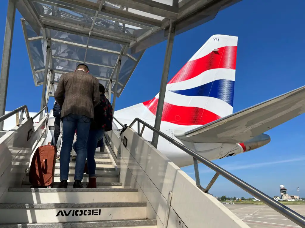 G-LCYU British Airways (BA CityFlyer) Embraer 190 Florencia/Florence Aeropuerto/Airport (FLR)