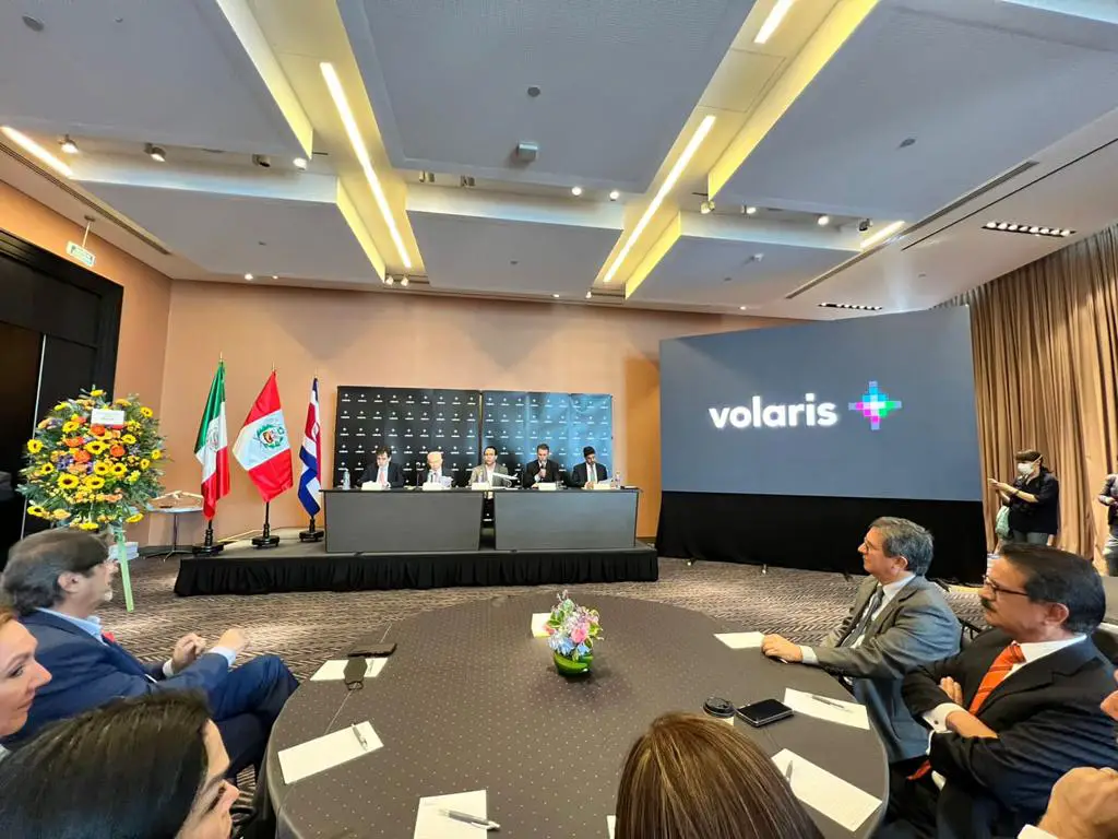 Volaris inaugural a mexico