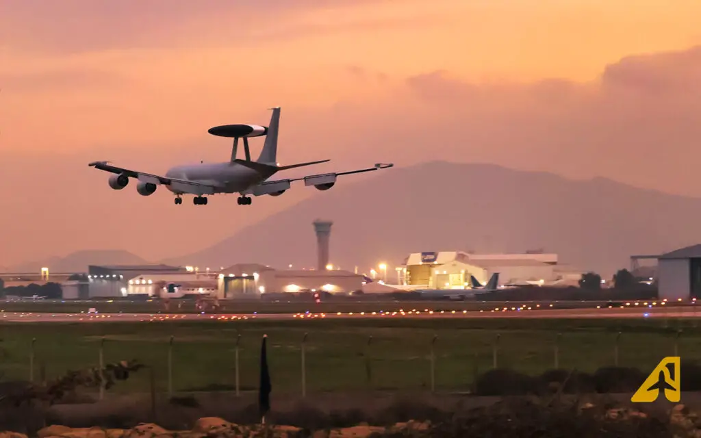 Boeing E-3D Sentry - Comodoro Arturo Merino Benítez Int. Airport