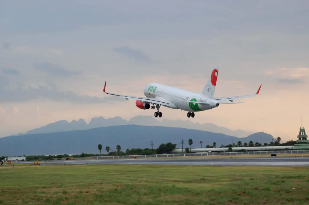 Airbus A320 Viva Aerobus