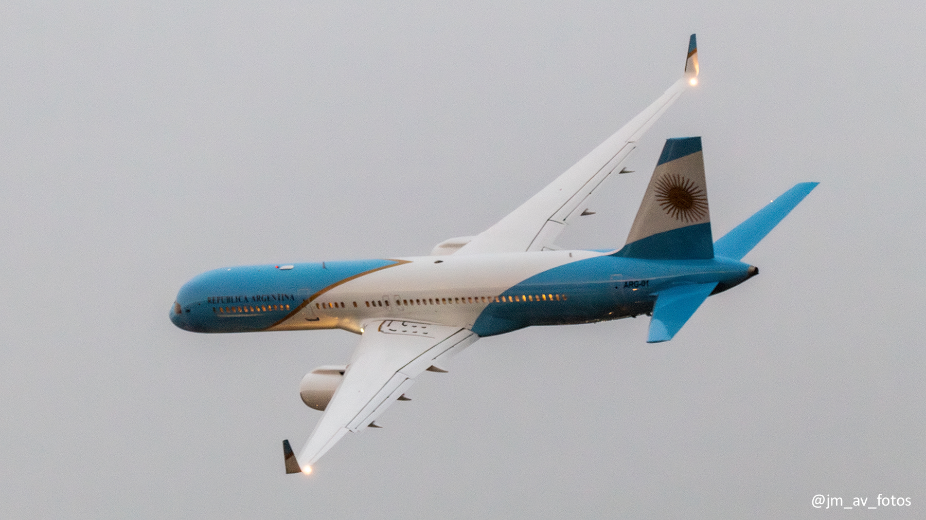 Argentina 01 Boeing 757 Presidencial (Photo: Juan Manuel Cerda - jm_av-photos)