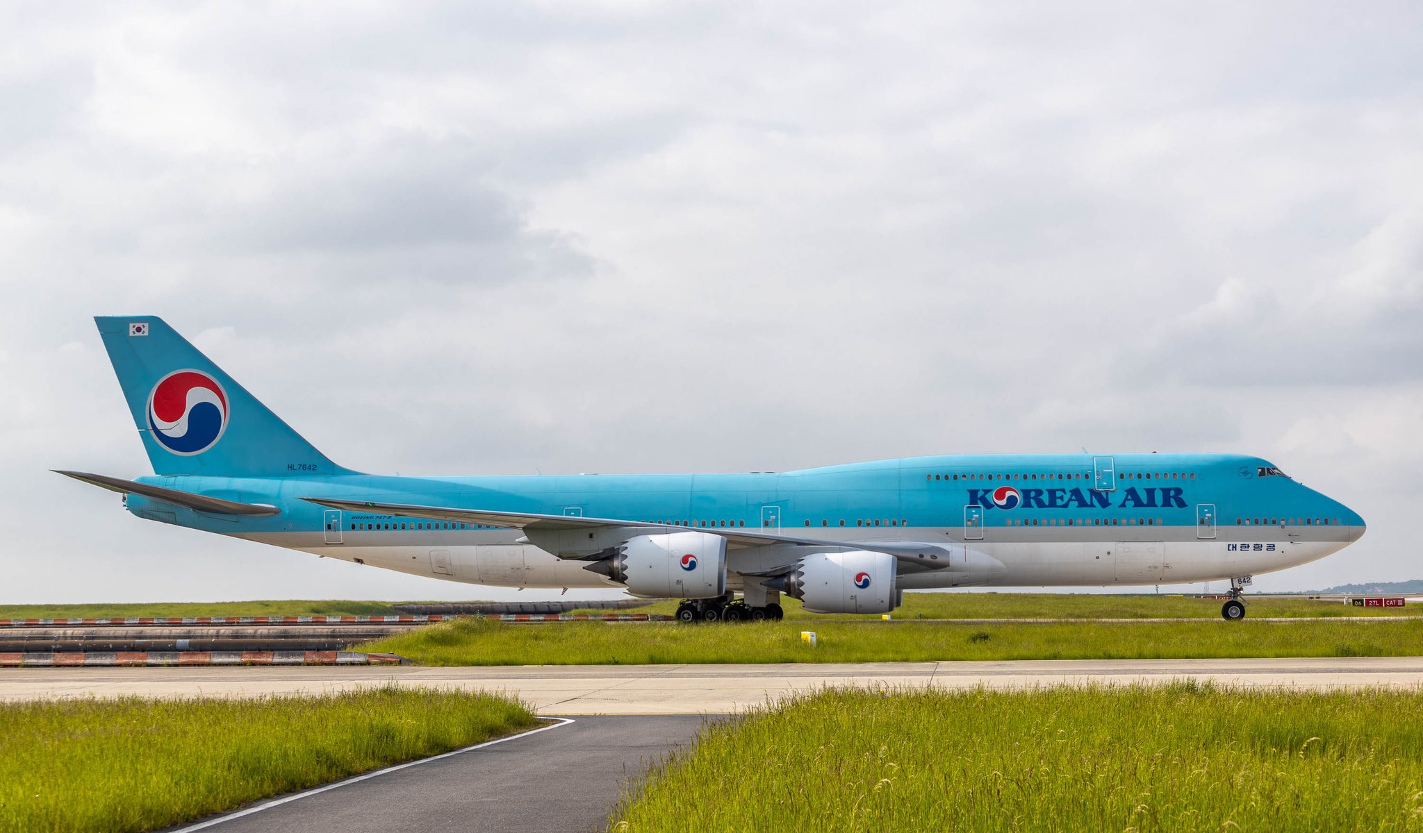 Korean Air Boeing 747-8i