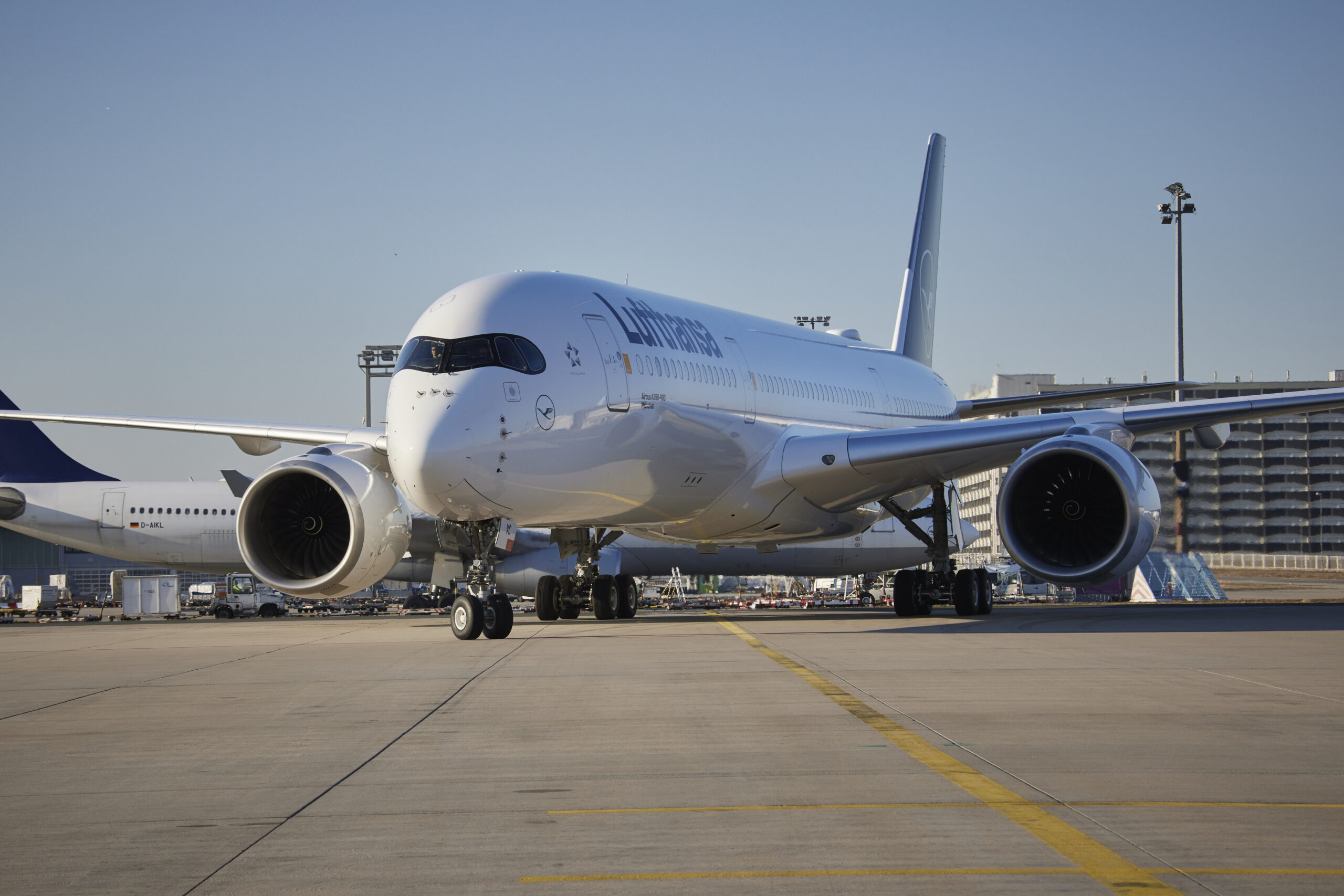 Lufthansa Airbus A350