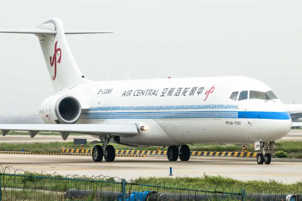 China: COMAC entrega el segundo ARJ-21 convertido a carguero