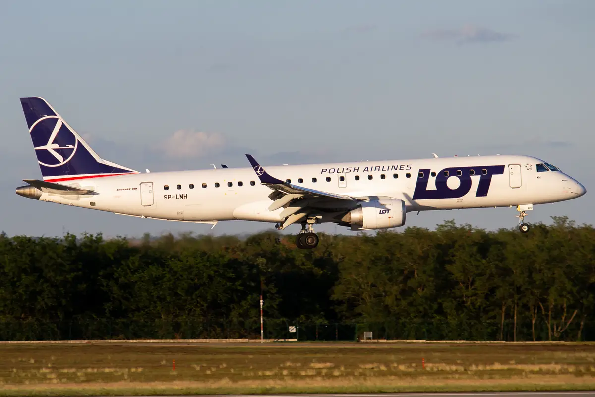 LOT Polish Airlines - Embraer 190 - SP-LMH - Budapest Ferenc Liszt Airport (BUD), Hungary