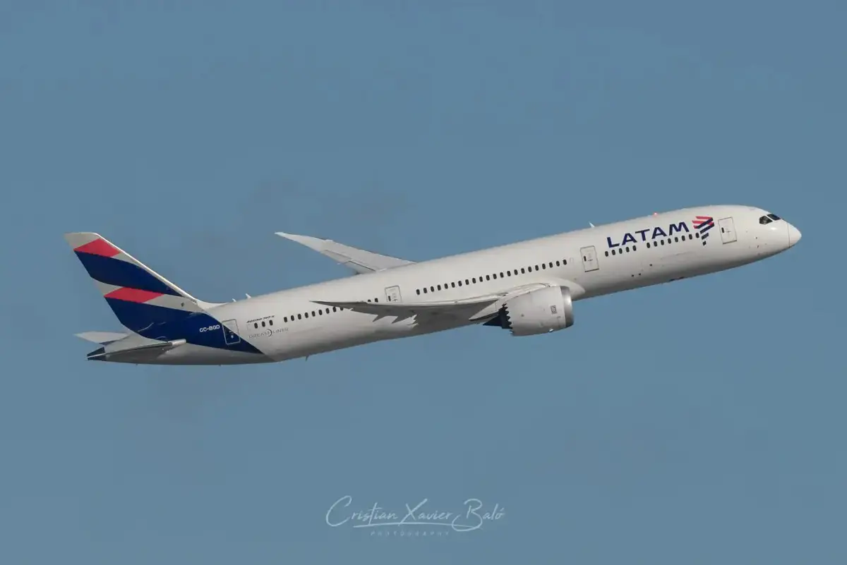 LATAM Boeing 787