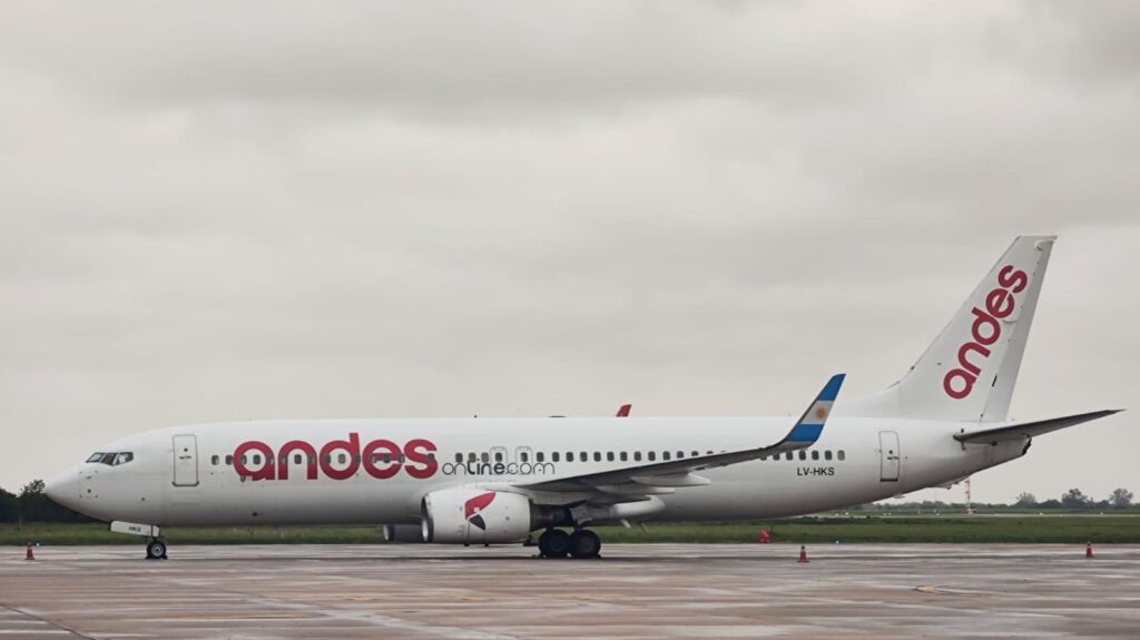 B737 800 ANDES LV-HKS