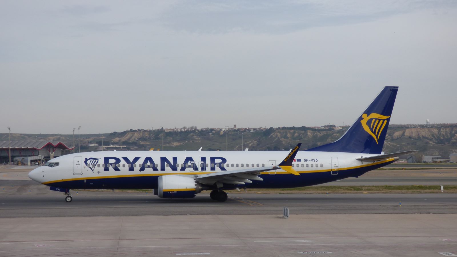 Boeing 737-8200 MAX Ryanair 9H-VVG