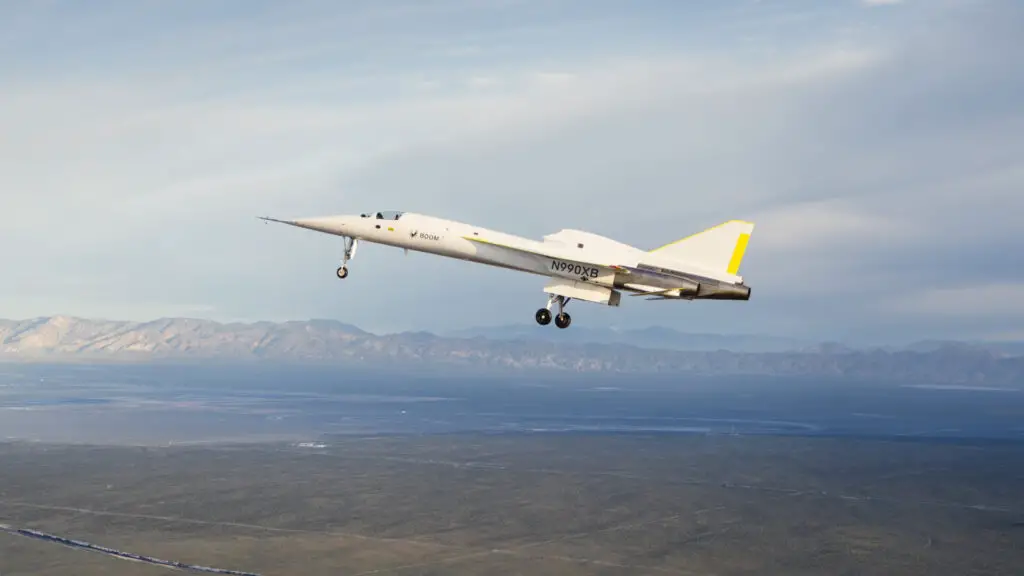 Primer vuelo de prueba del XB-1 de Boom Supersonic