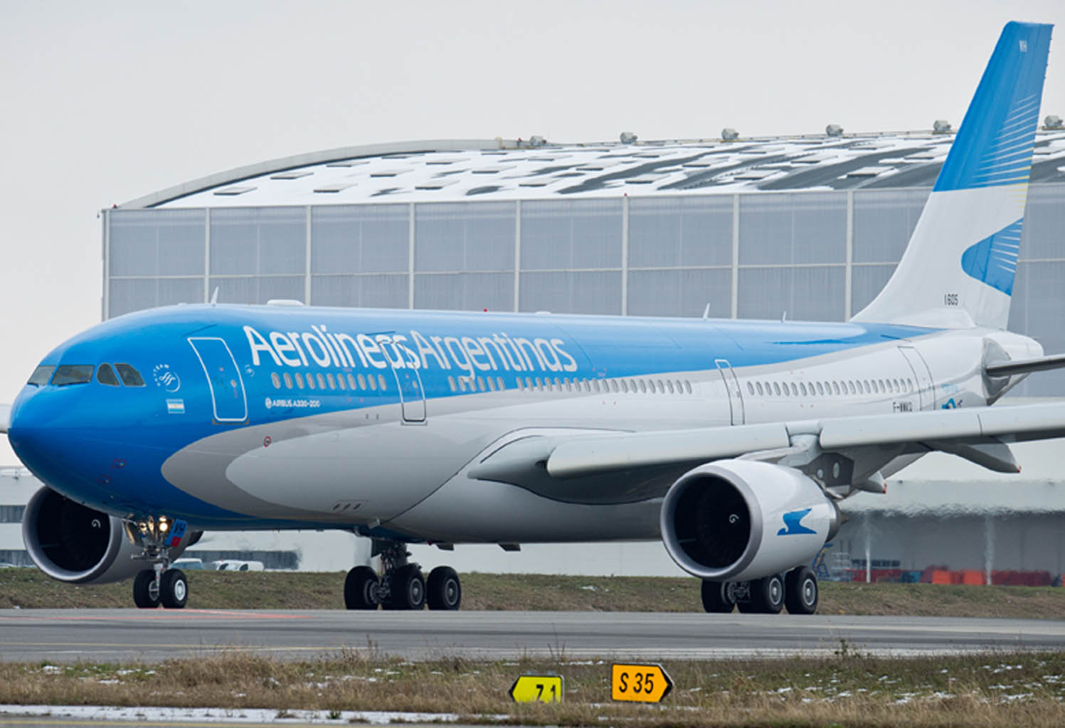 Aerolineas Argentinas Airbus A330