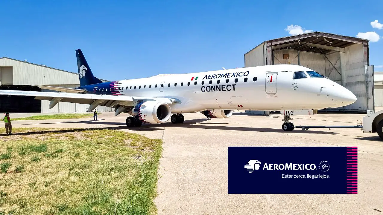 Embraer E190 XA-IAC con el nuevo livery de 2024