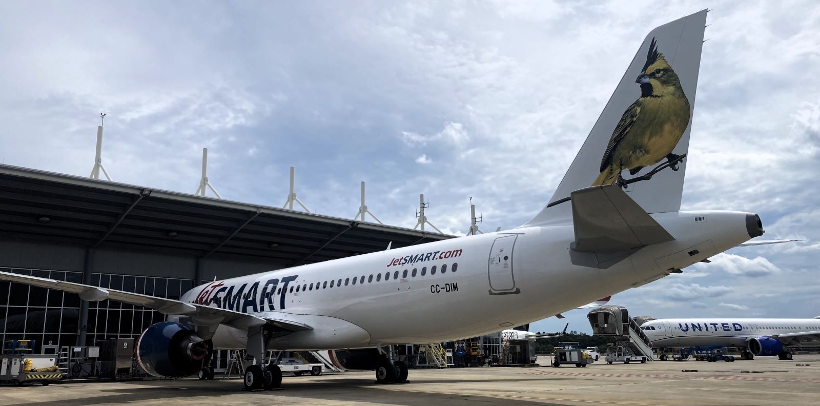 CC-DIM Airbus A320neo JetSMART Cardenal Amarillo