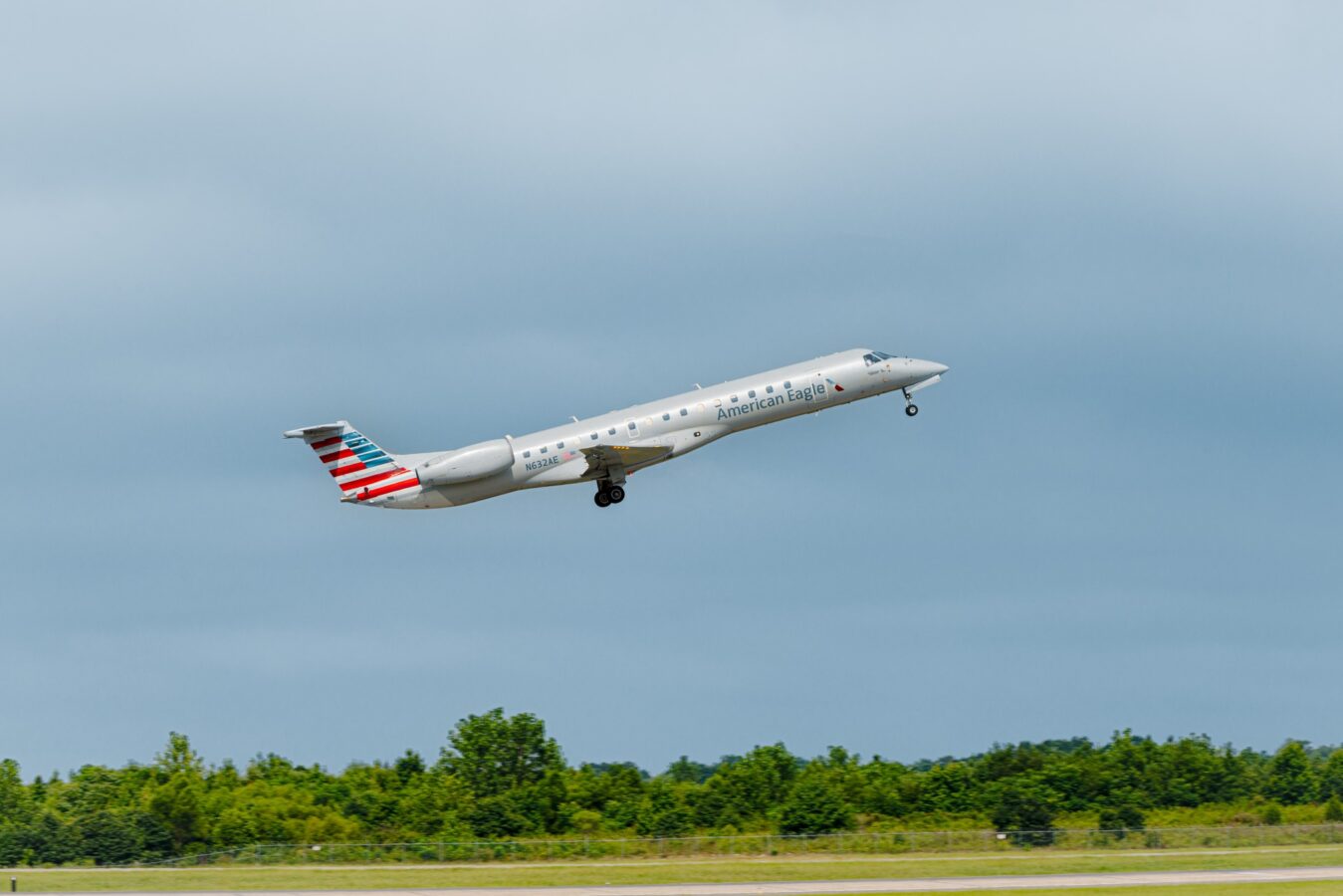 Piedmonte - Embraer ERj 145