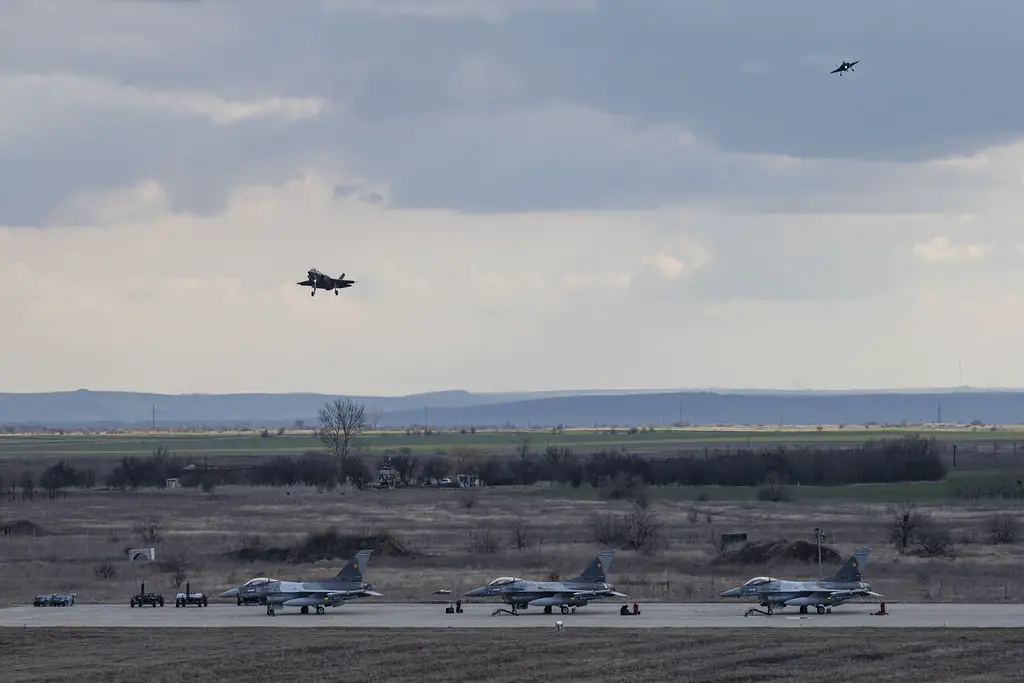 F-16 MLU Romania and F-35