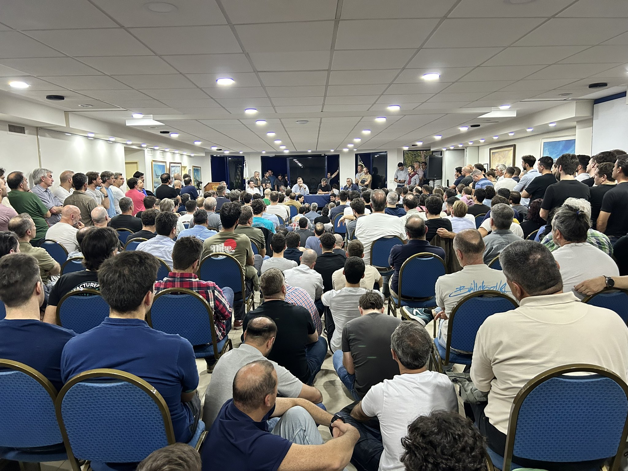 Asamblea de los pilotos nucleados en APLA.