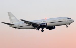 Transmandu Boeing 737-400 - YV657T