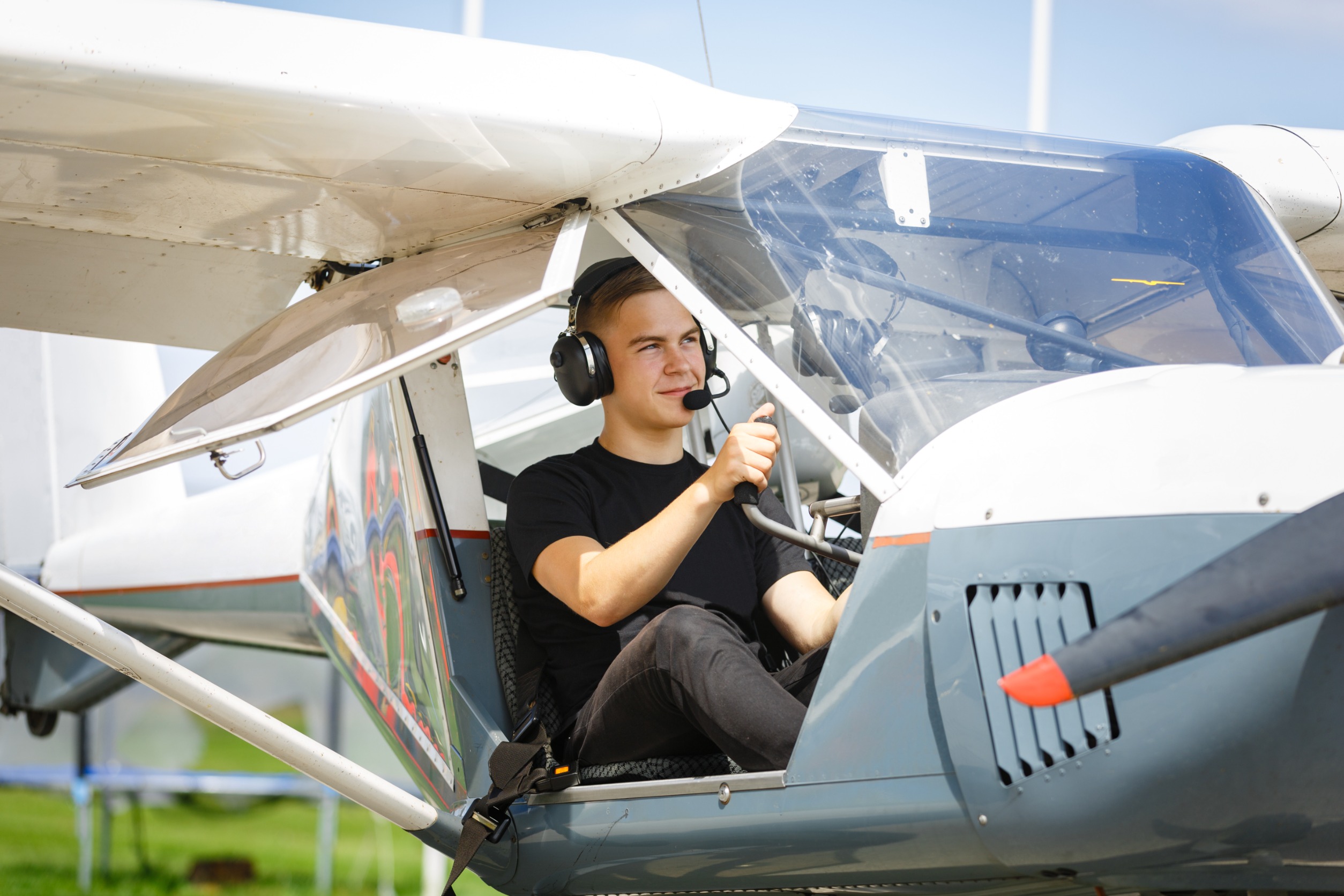 escuelasdeaviacion.net