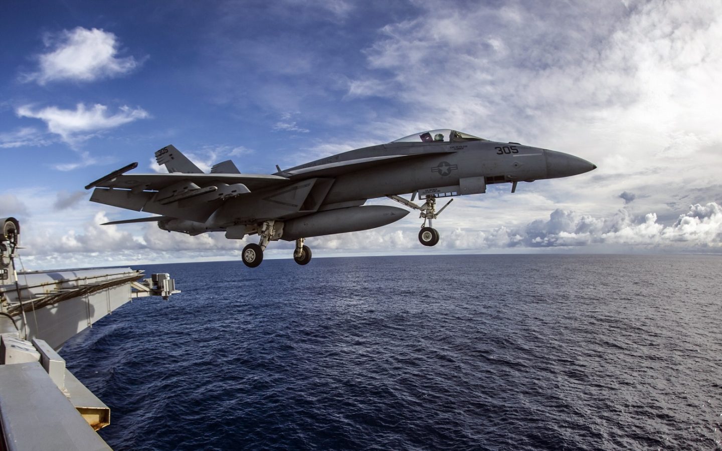 TOP GUN Super Hornet lesiones cerebrales